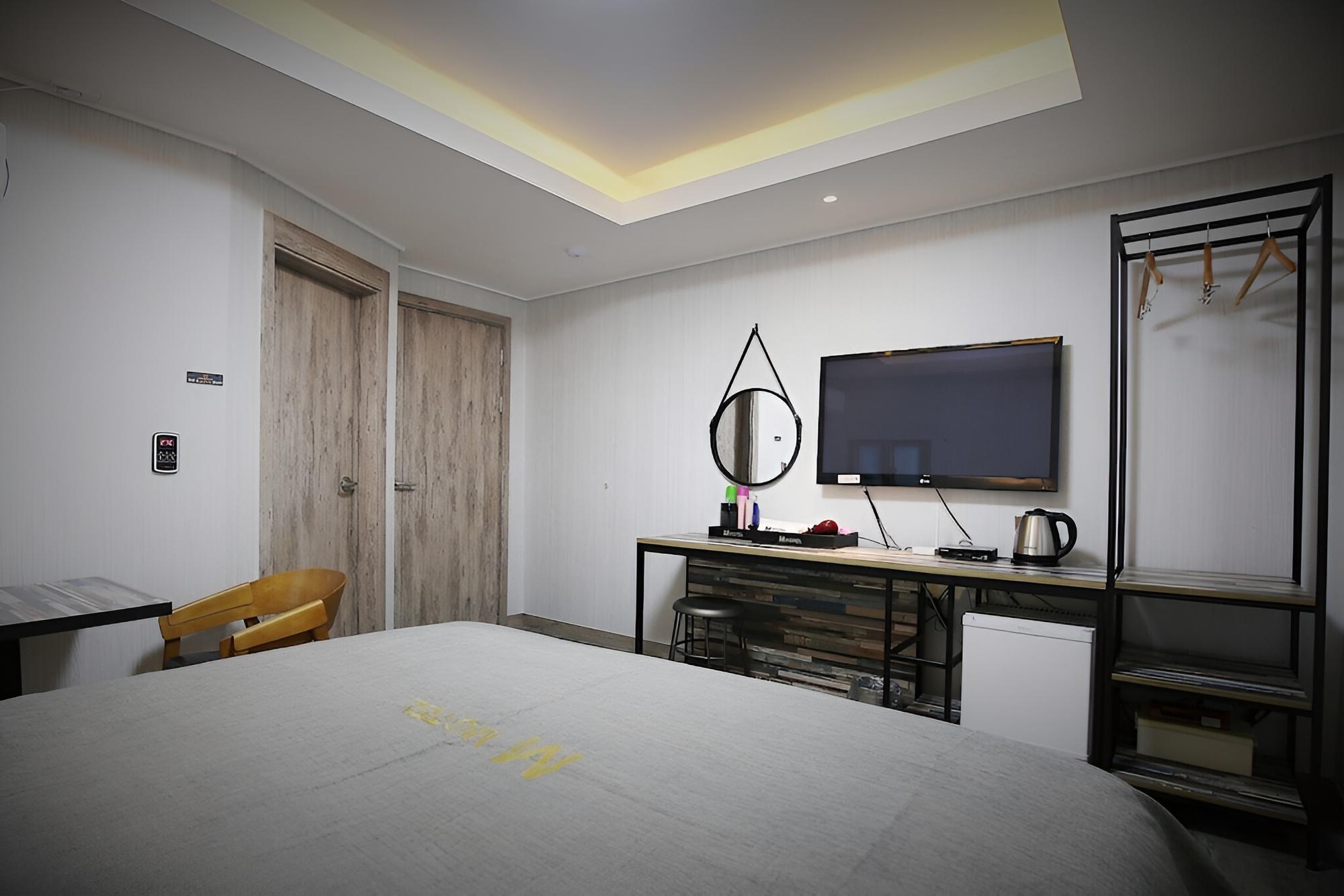 Room (Standard Room M) photo 3