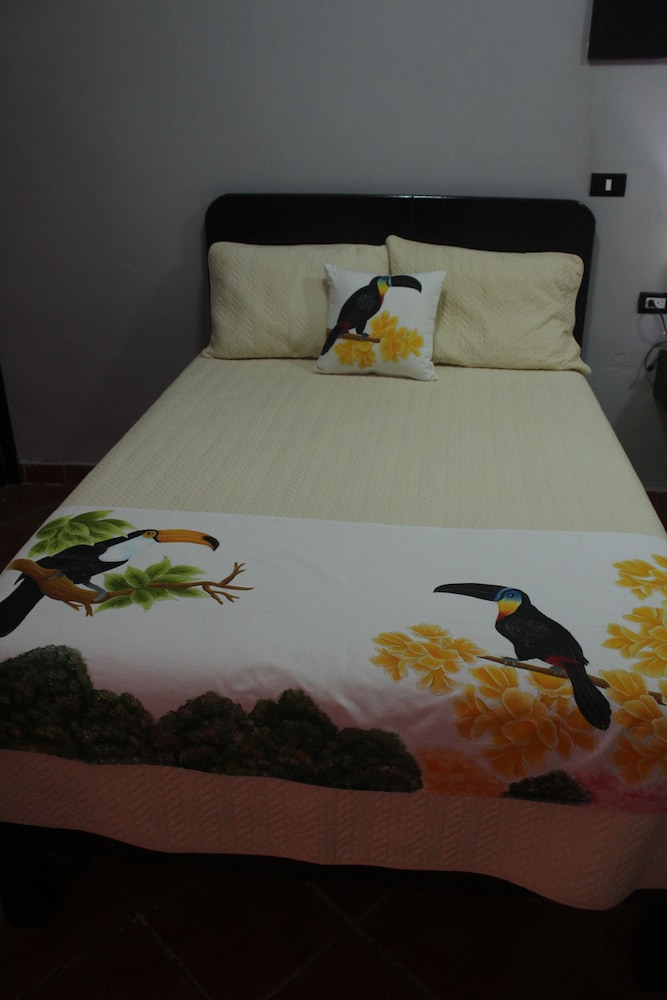 Junior Suite, 2 Queen Beds, Courtyard View photo 3