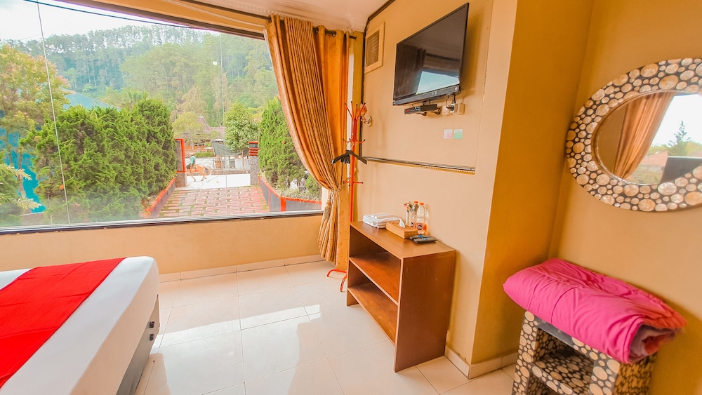 Superior Double or Twin Room - Photo 19