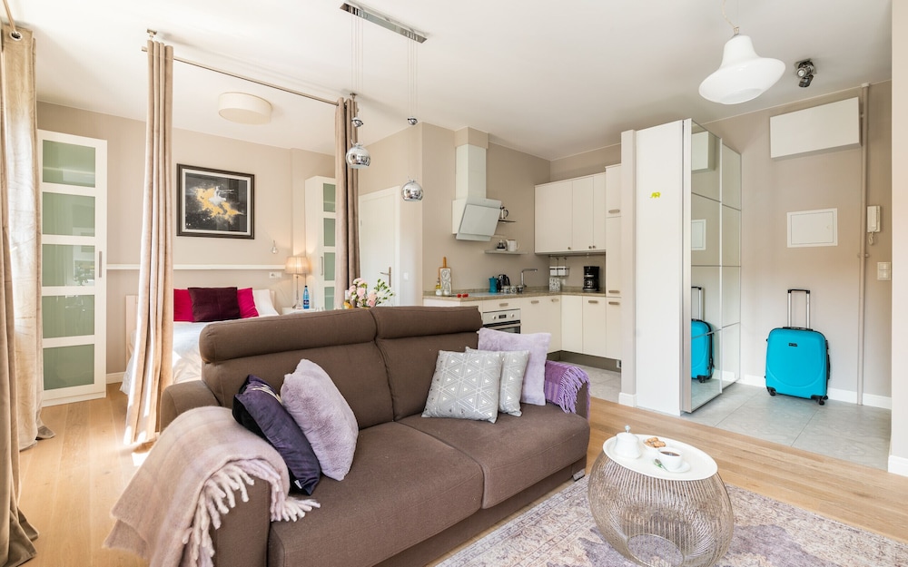 Studio, Kitchen