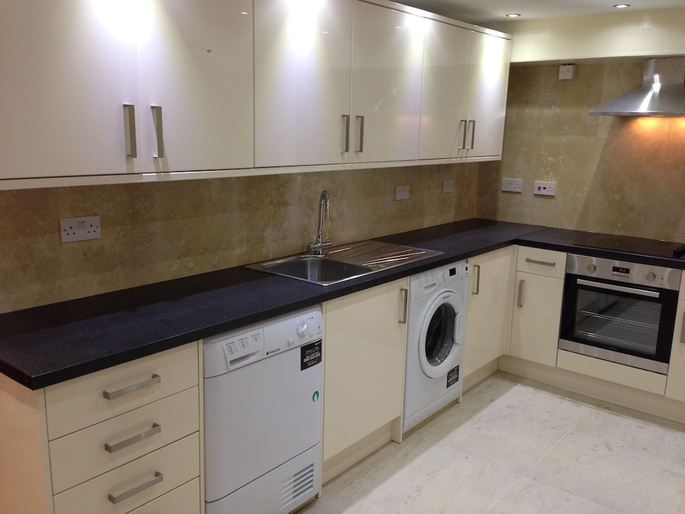Twin Room, Ensuite photo 3