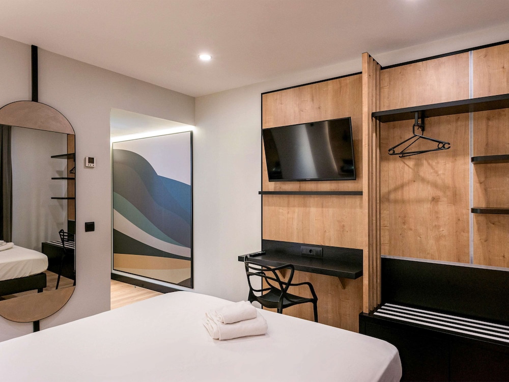 Standard Double Room, 2 Twin Beds - Photo 3