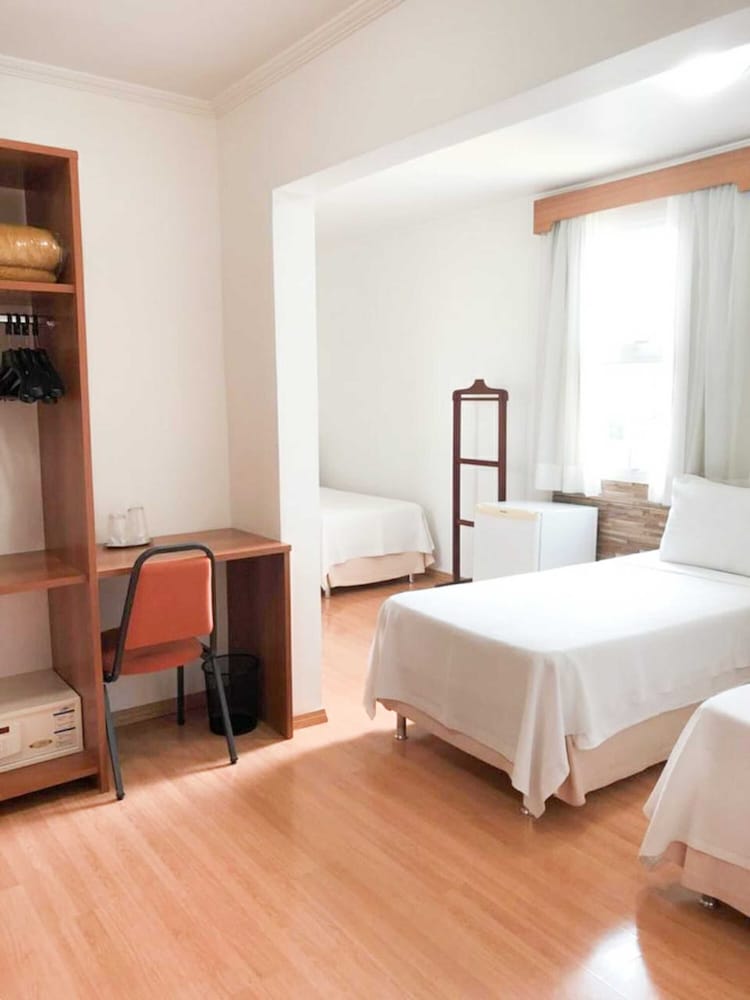 Standard Triple Room, 3 Twin Beds photo 3