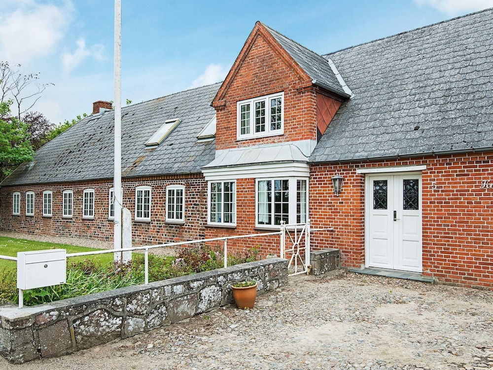 House photo 1