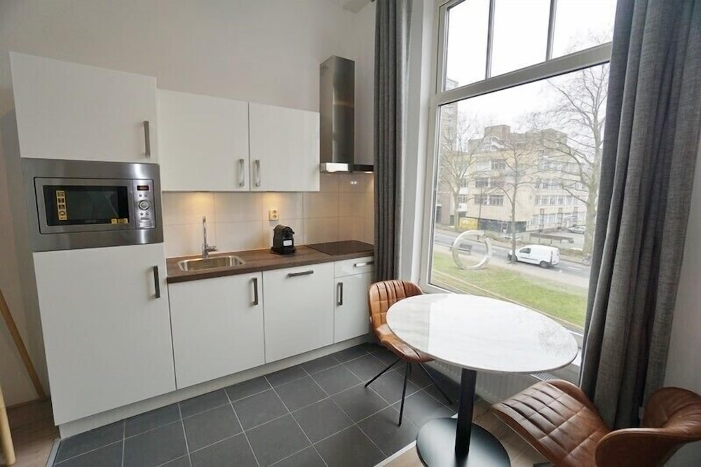 Suite, Garden View