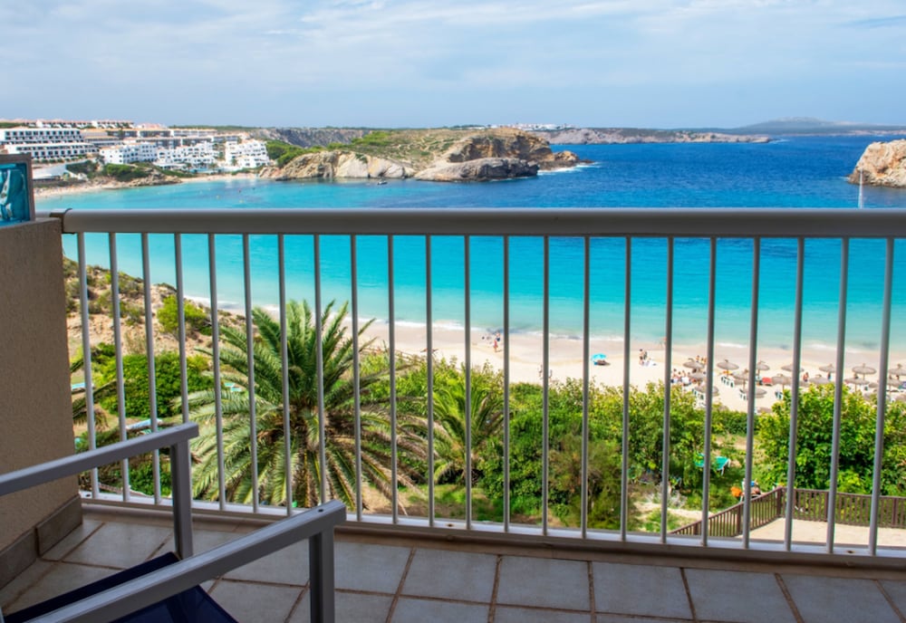 Habitación Doble con Vista al Mar (1 Adulto + 1 Niño)