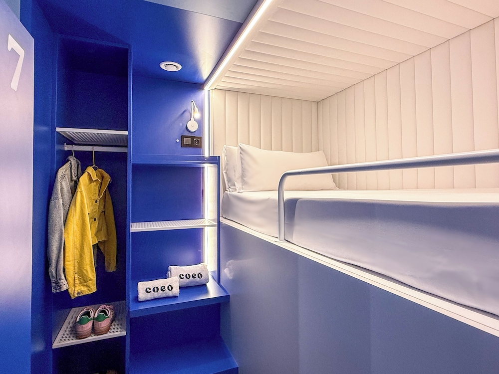 Single Upper Pod with Shared Bathroom