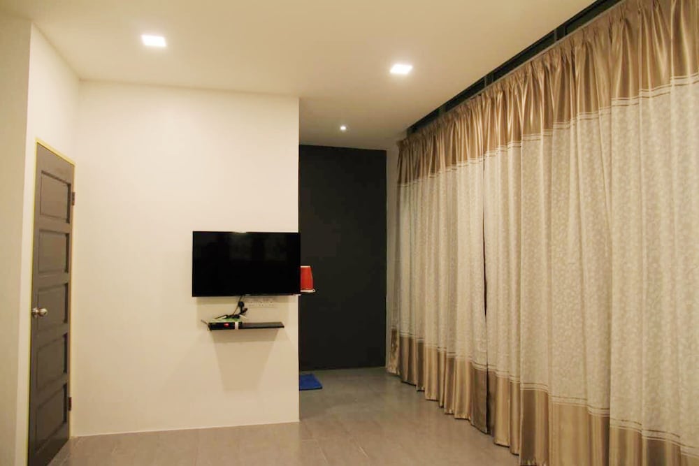 Triple Room, Balcony photo 2