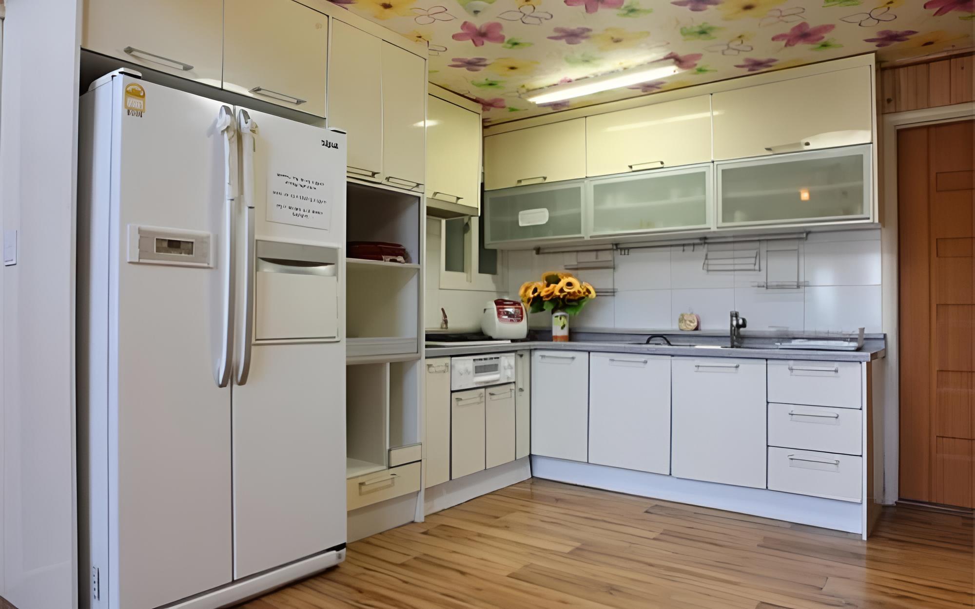 Room (Nest of Dreams (Duplex))
