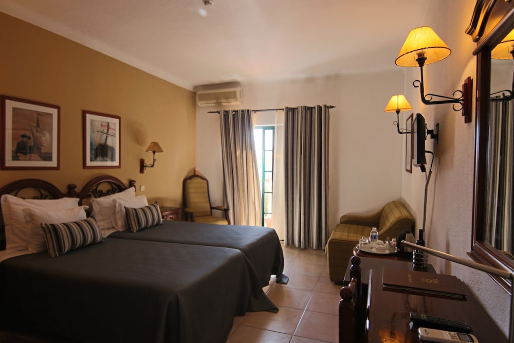 Classic Double or Twin Room, 1 Bedroom - Photo 13