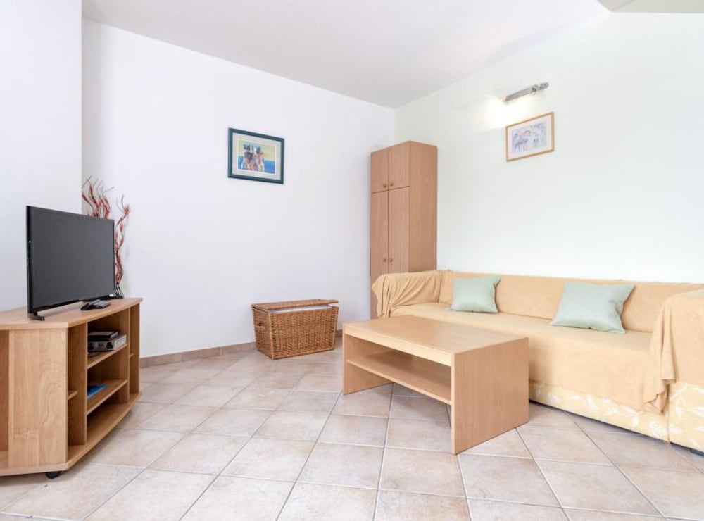 Apartment (Two Bedroom Apartment 1)