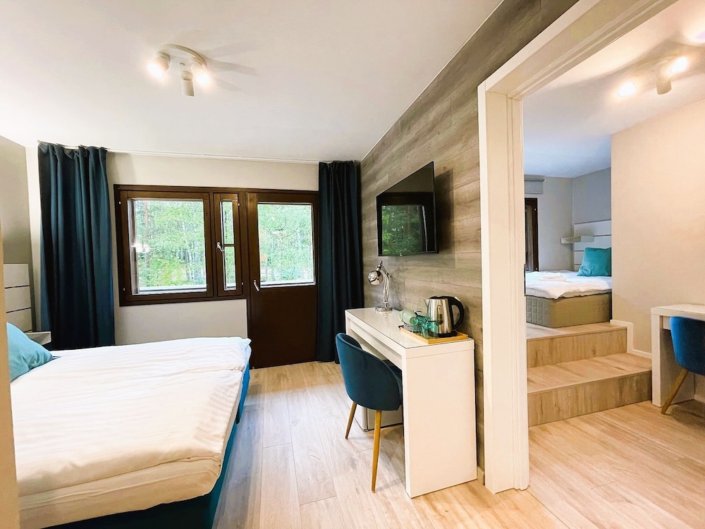 Family Room, Balcony, Park View photo 1