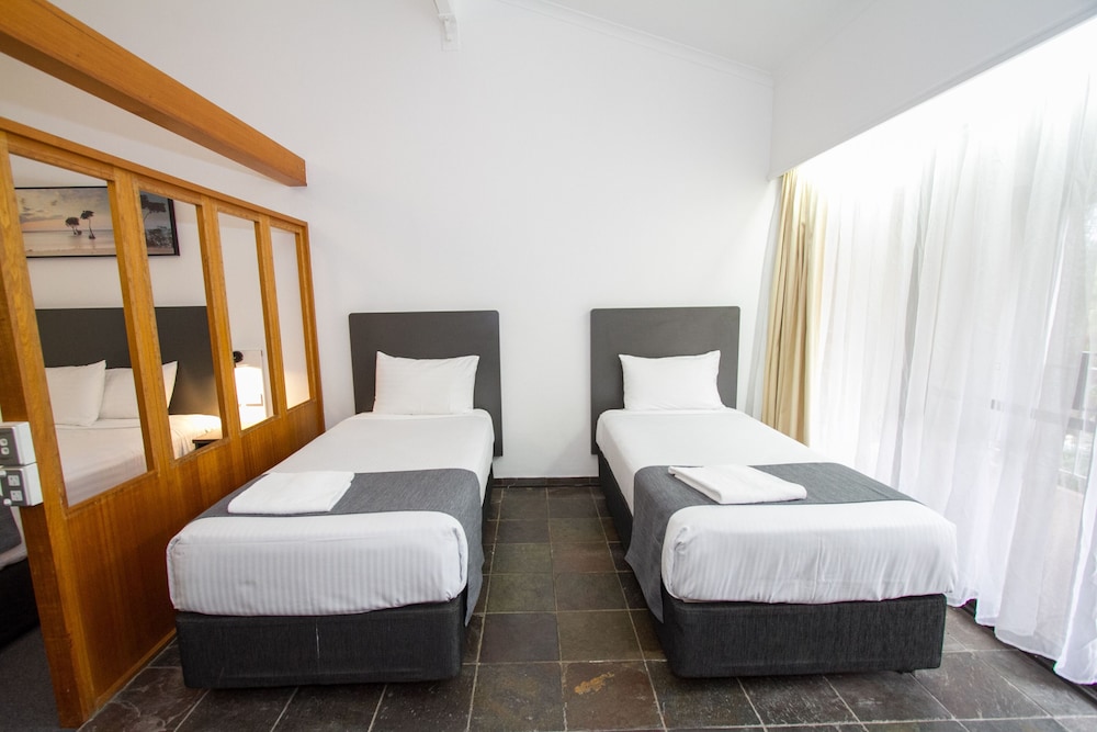 King Spa Suite photo 2