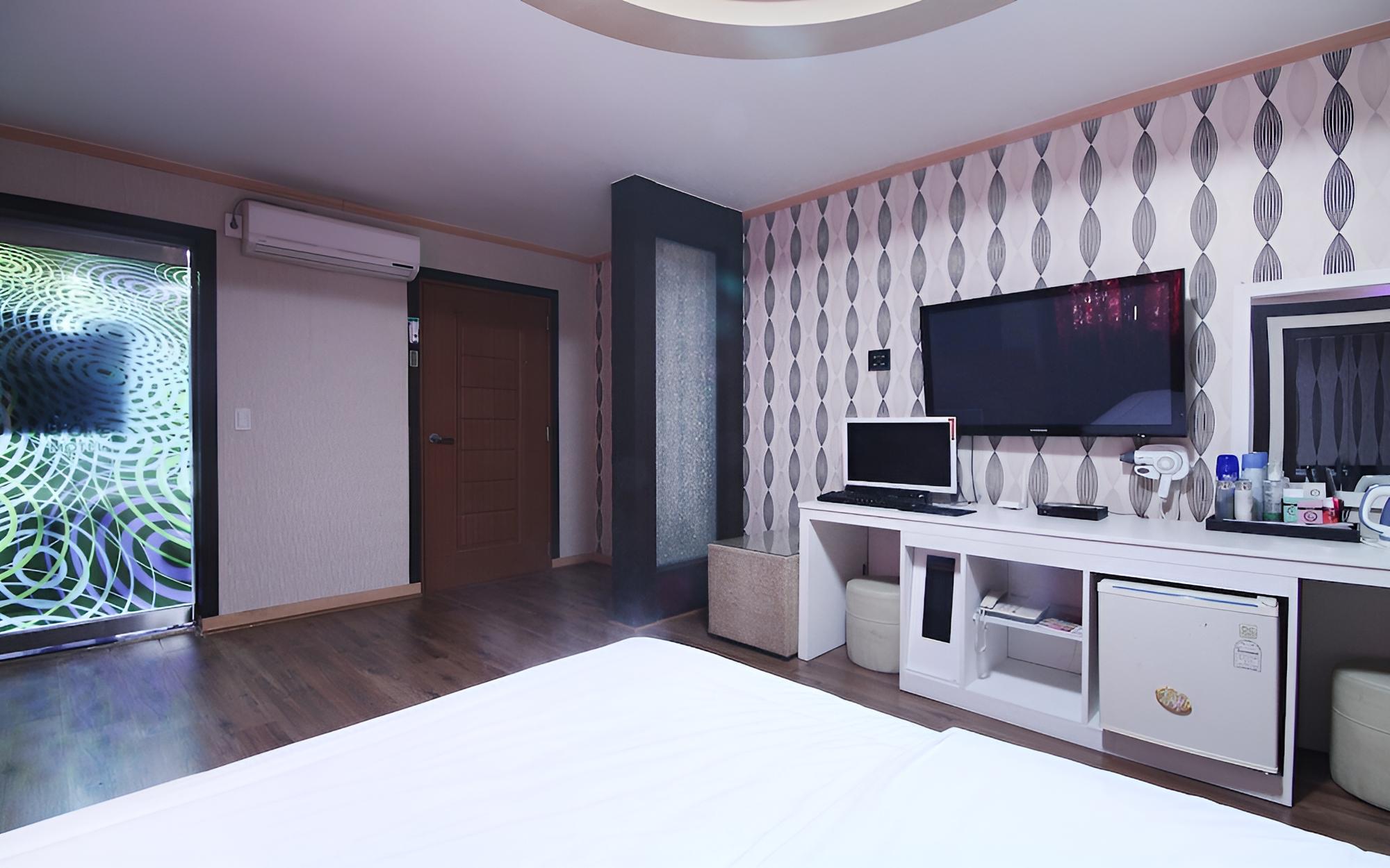 Room (Special room (EVERY disinfection stra)