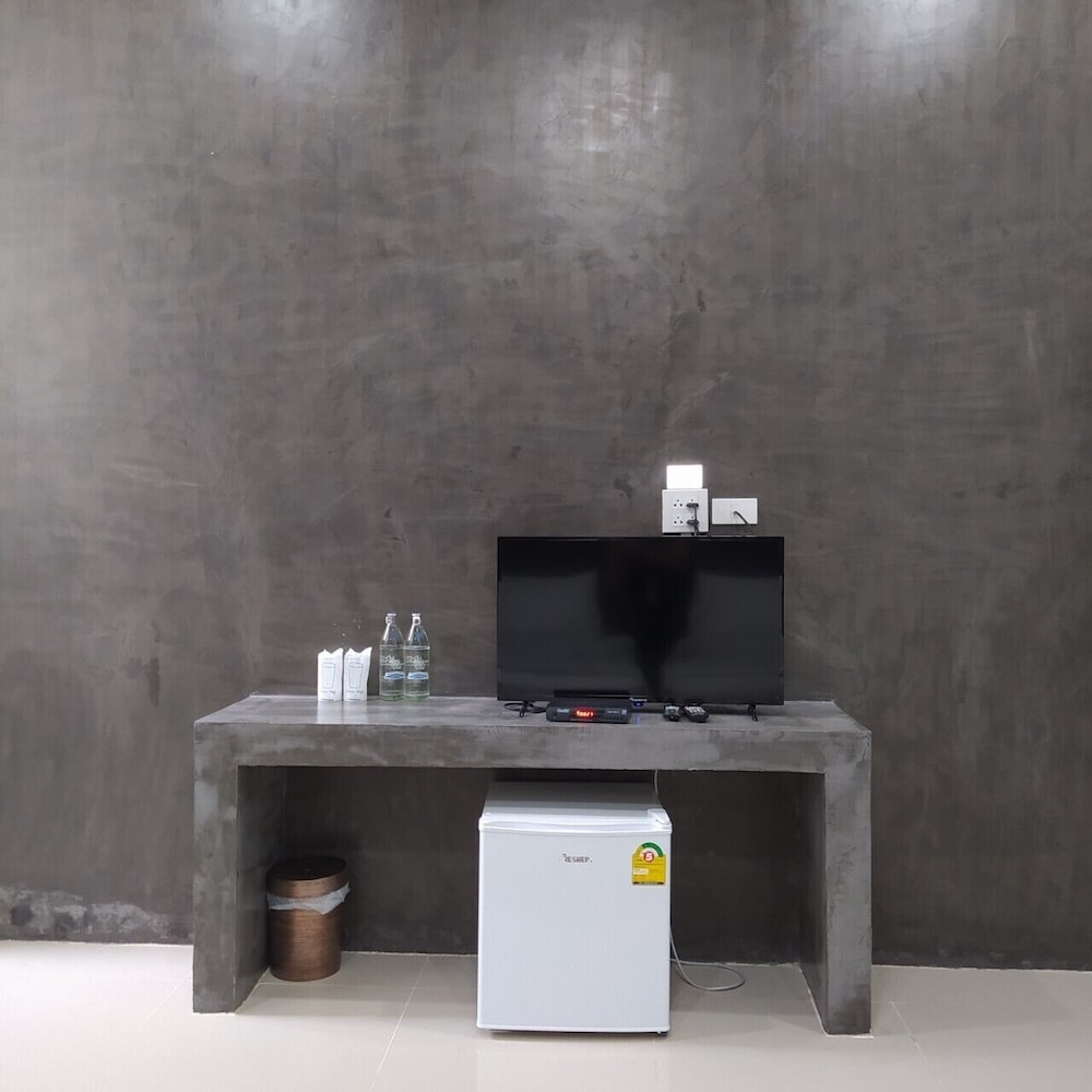Basic Twin Room - Photo 3