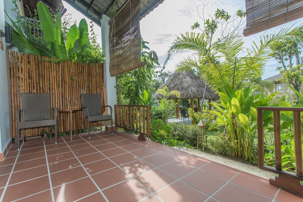 Superior Bungalow photo 3