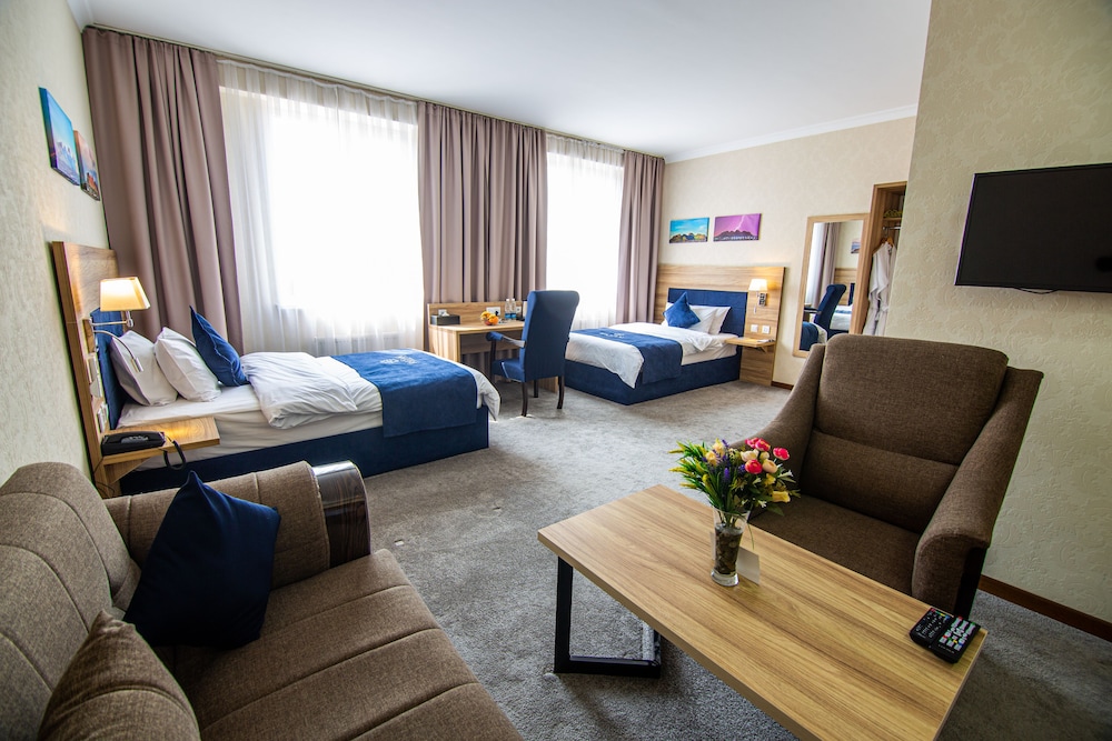 Business Twin Room photo 2