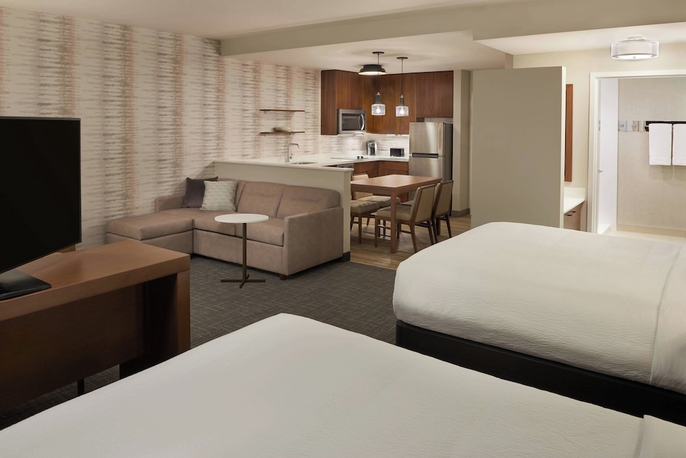 Studio, Multiple Beds
