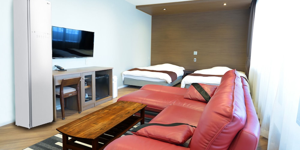 Premium Twin Room, Non Smoking (24 sqm)