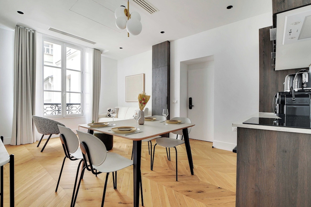 Apartment photo 3