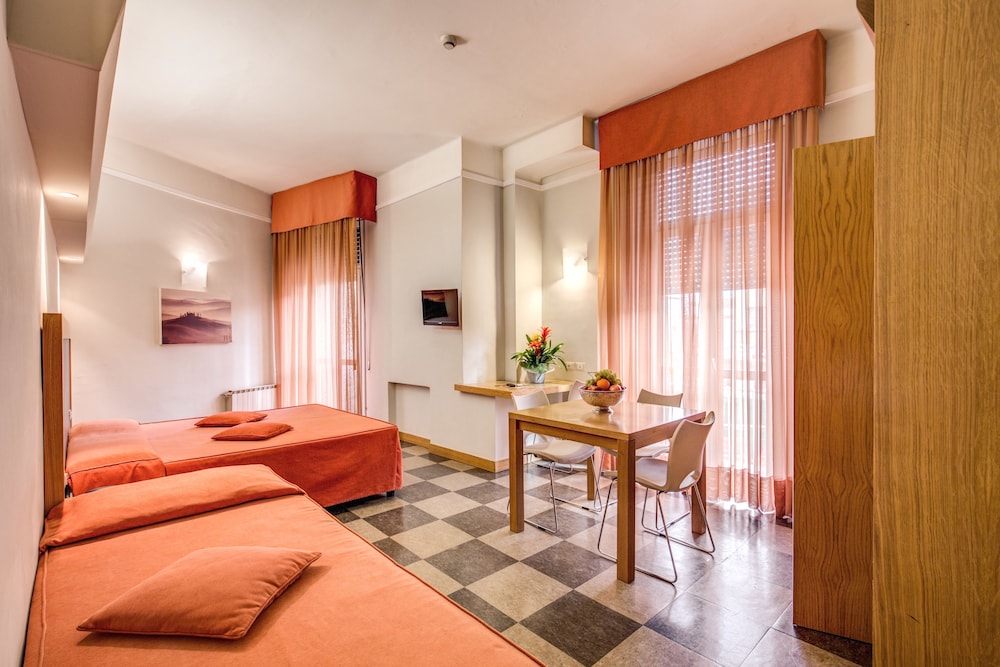 Standard Apartment, Kitchenette