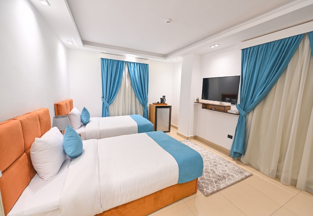 Luxury Twin Room - Photo 3