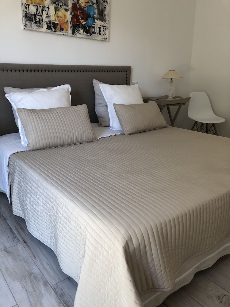 Double Room, 1 Double Bed, Non Smoking photo 2