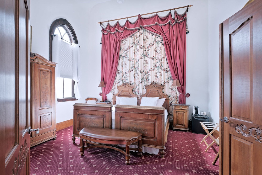 Old Chapel Suite photo 1