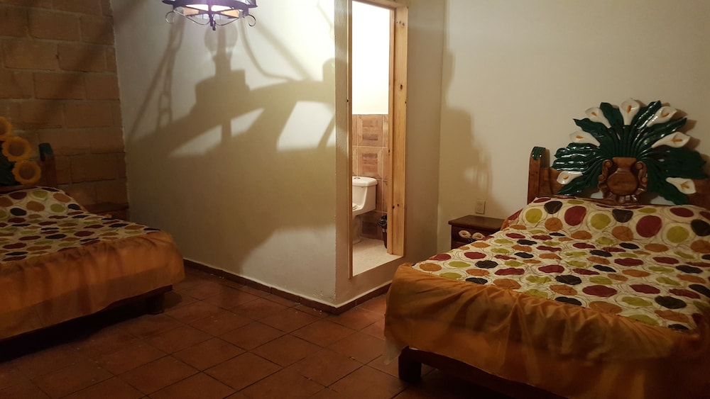 Standard Room, 2 Double Beds