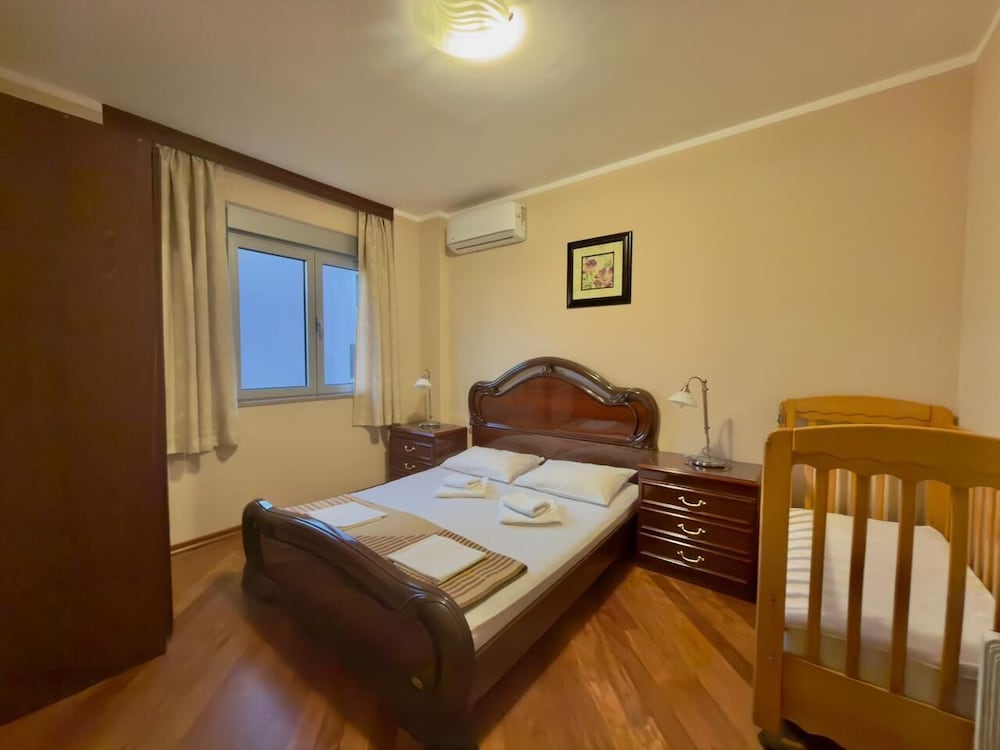 Family Apartment, Balcony, Partial Sea View