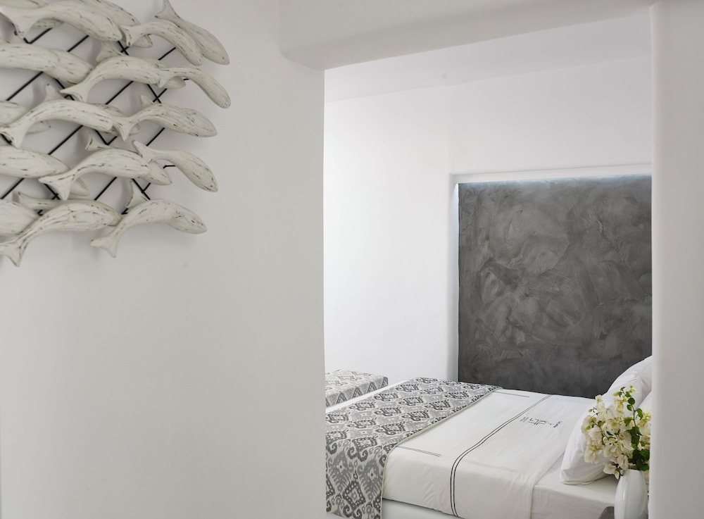 Premium Open Plan Suite | Ground Floor or Upper Level - Photo 3