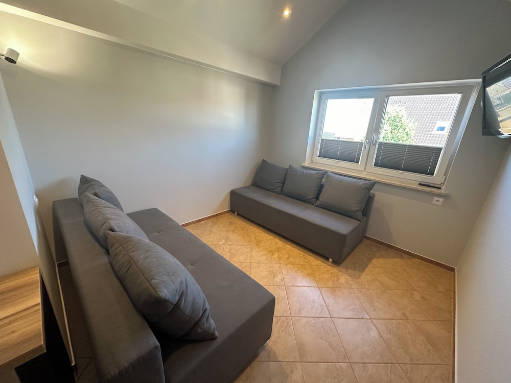 Basic Triple Room (number 2) photo 3