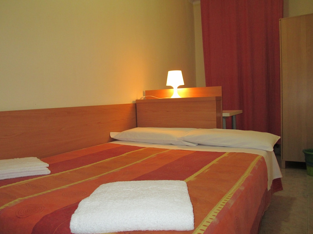 Standard Double Room, Shared Bathroom