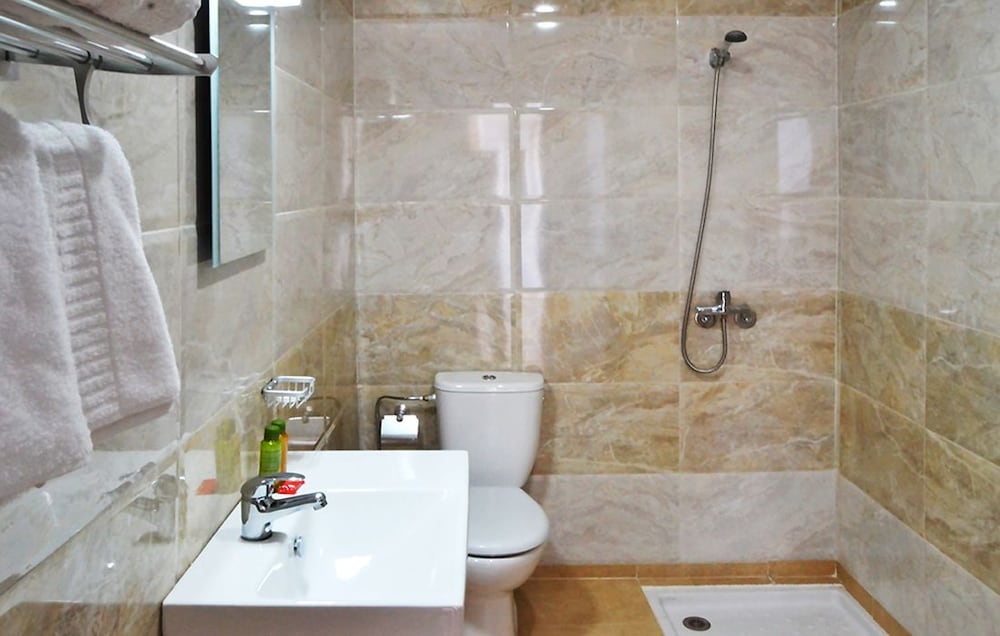 Double Room Single Use, 1 Double Bed photo 2