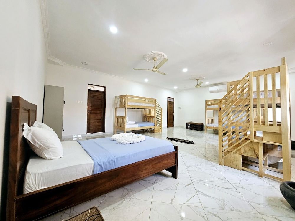 Standard Shared Dormitory, Mixed Dorm