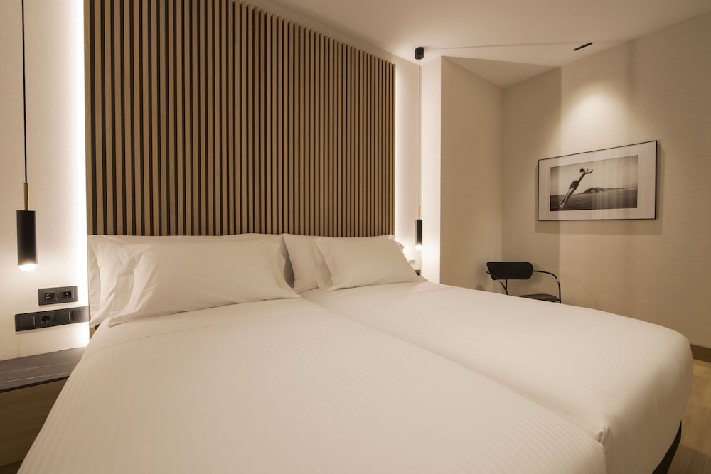 Double Room - Photo 3