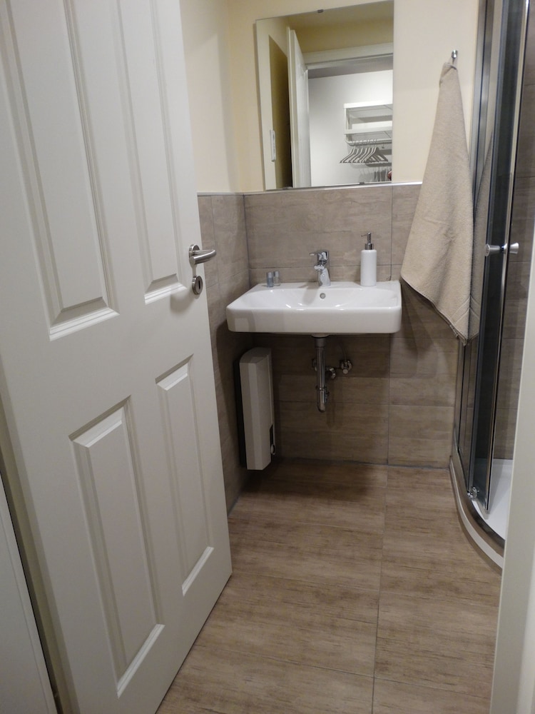 Economy Double Room, Non Smoking photo 3