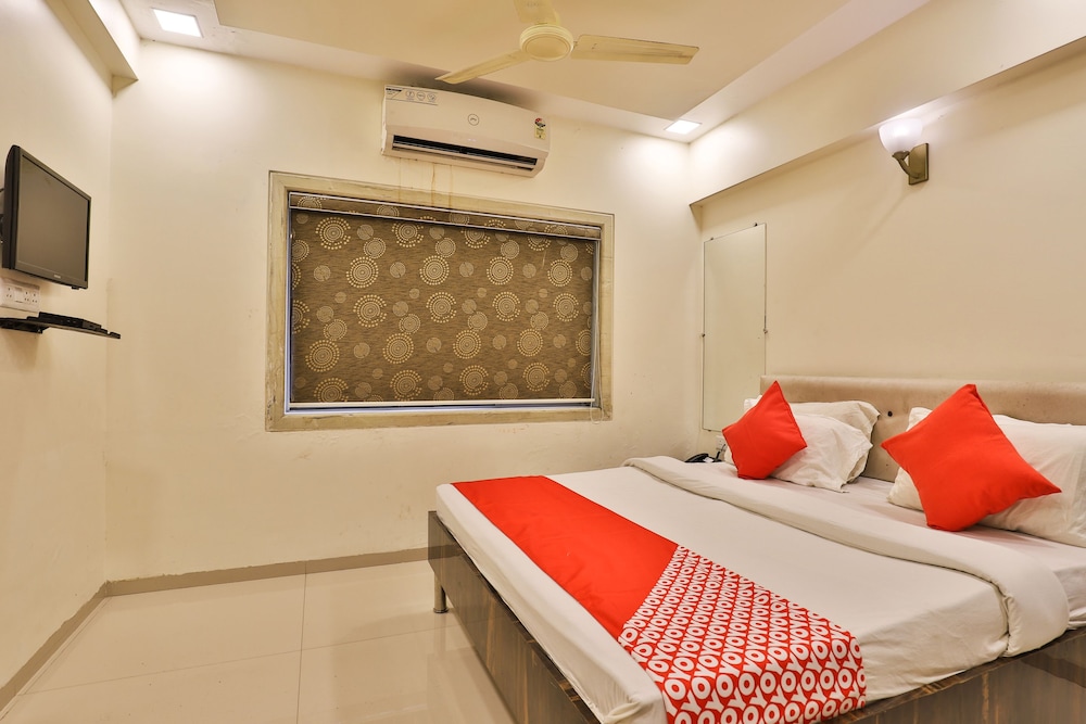 Suite, 1 King Bed photo 1