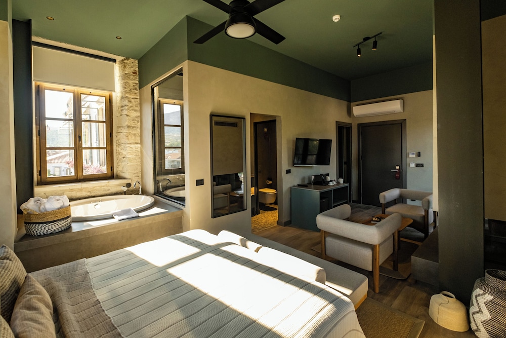 King Suite