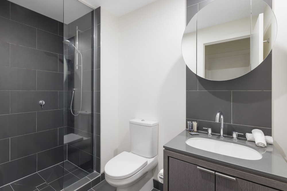 1 Bedroom Executive Apartment photo 2
