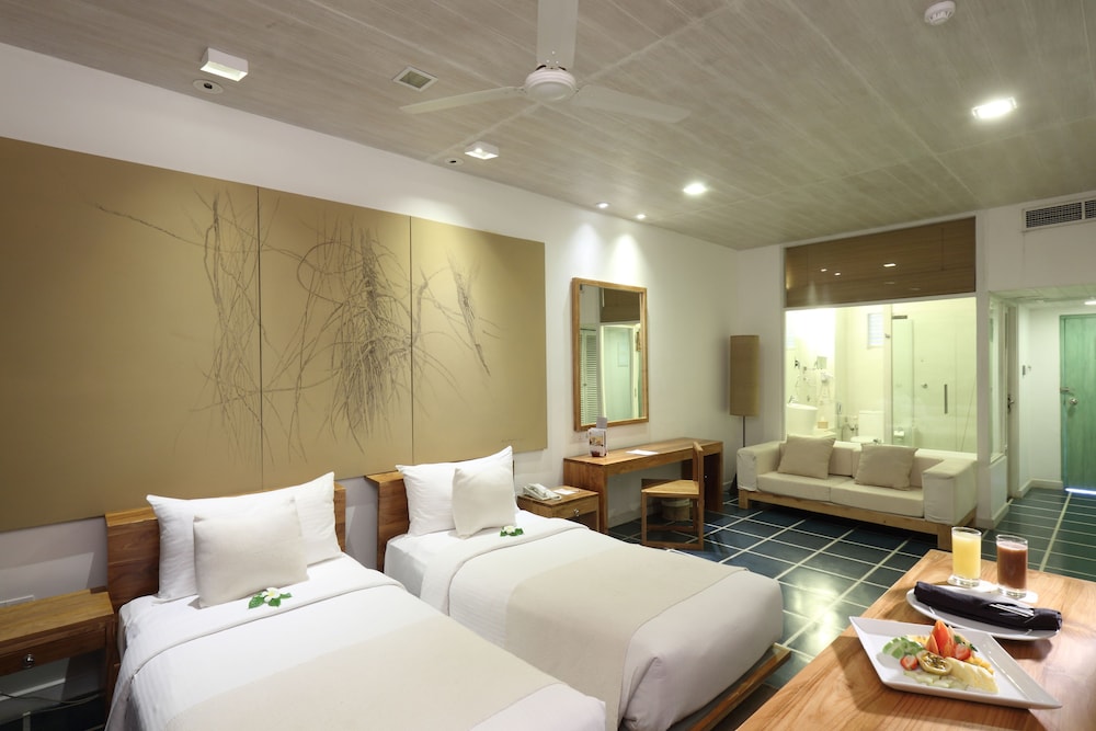 Super Deluxe Double Room - Photo 2