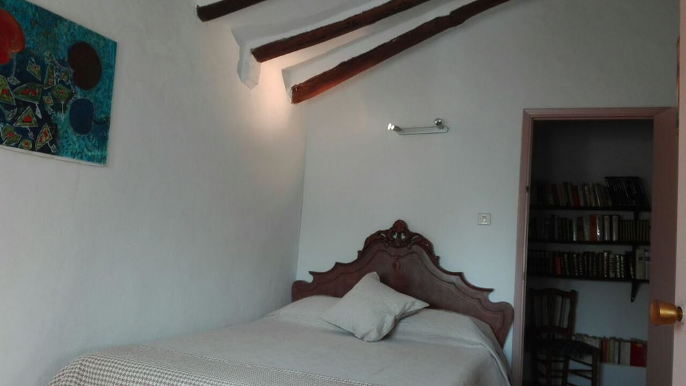 Room, Mountain View (Small) photo 2