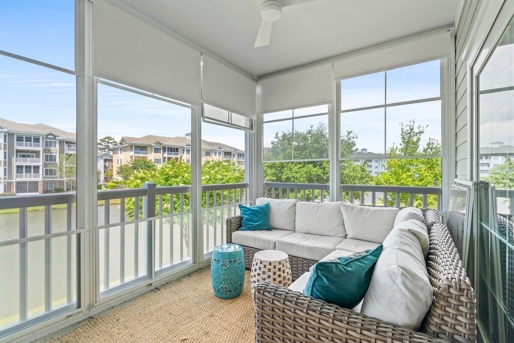 Condo, 3 Bedrooms