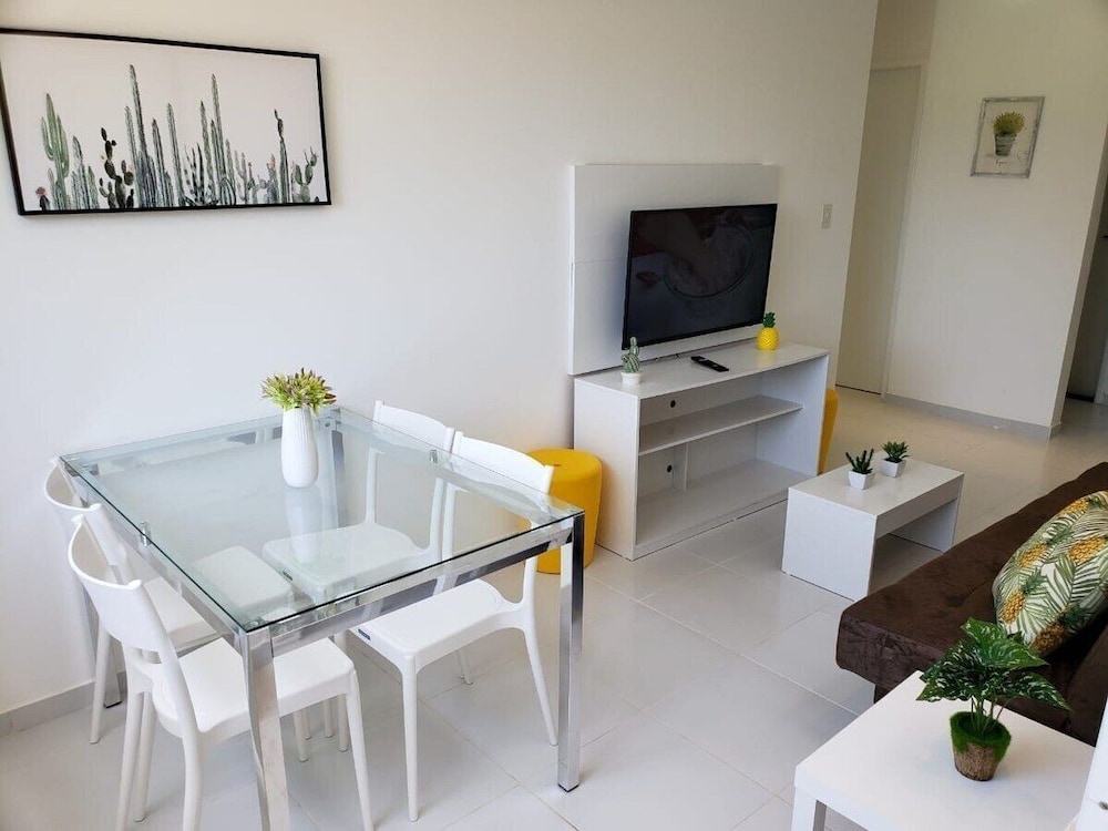 ET02H - Flat 202 324939198 FLAT 202 COM JACUZZI VISTA PARCIAL MAR/PISCINA photo 3