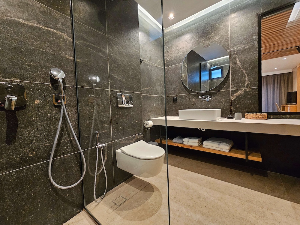 Deluxe Room (Smart Room) - Photo 14