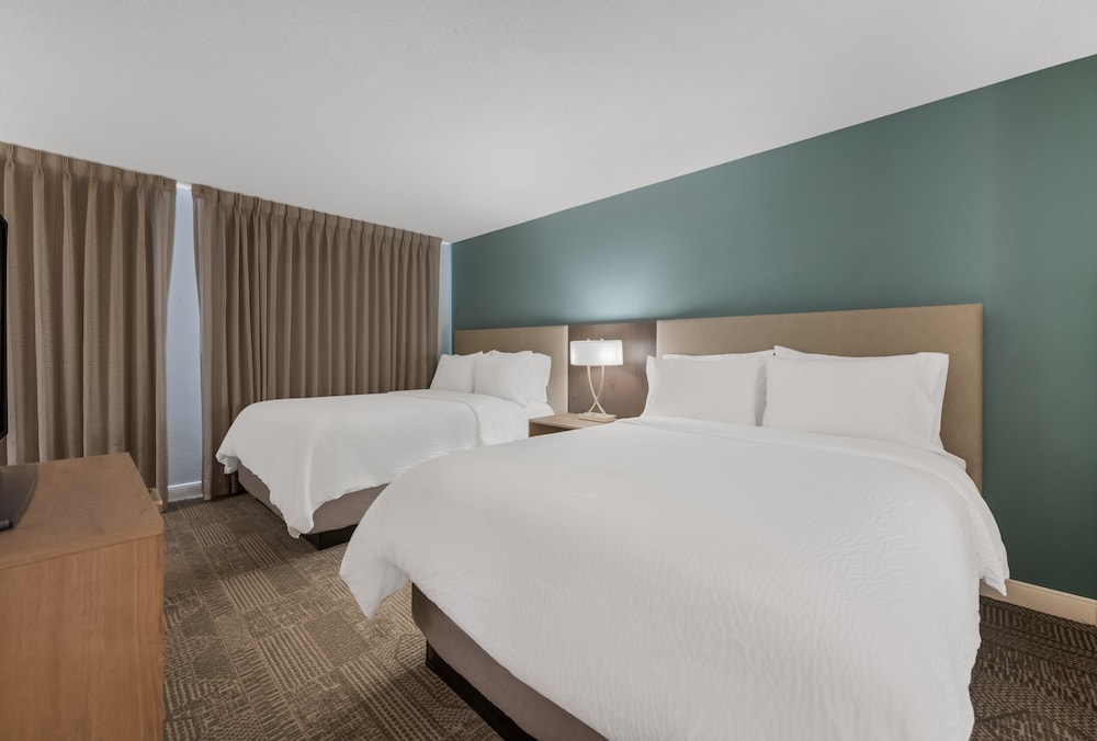 Suite, 2 Bedrooms, Accessible, Kitchen (2 Bathrooms) photo 3