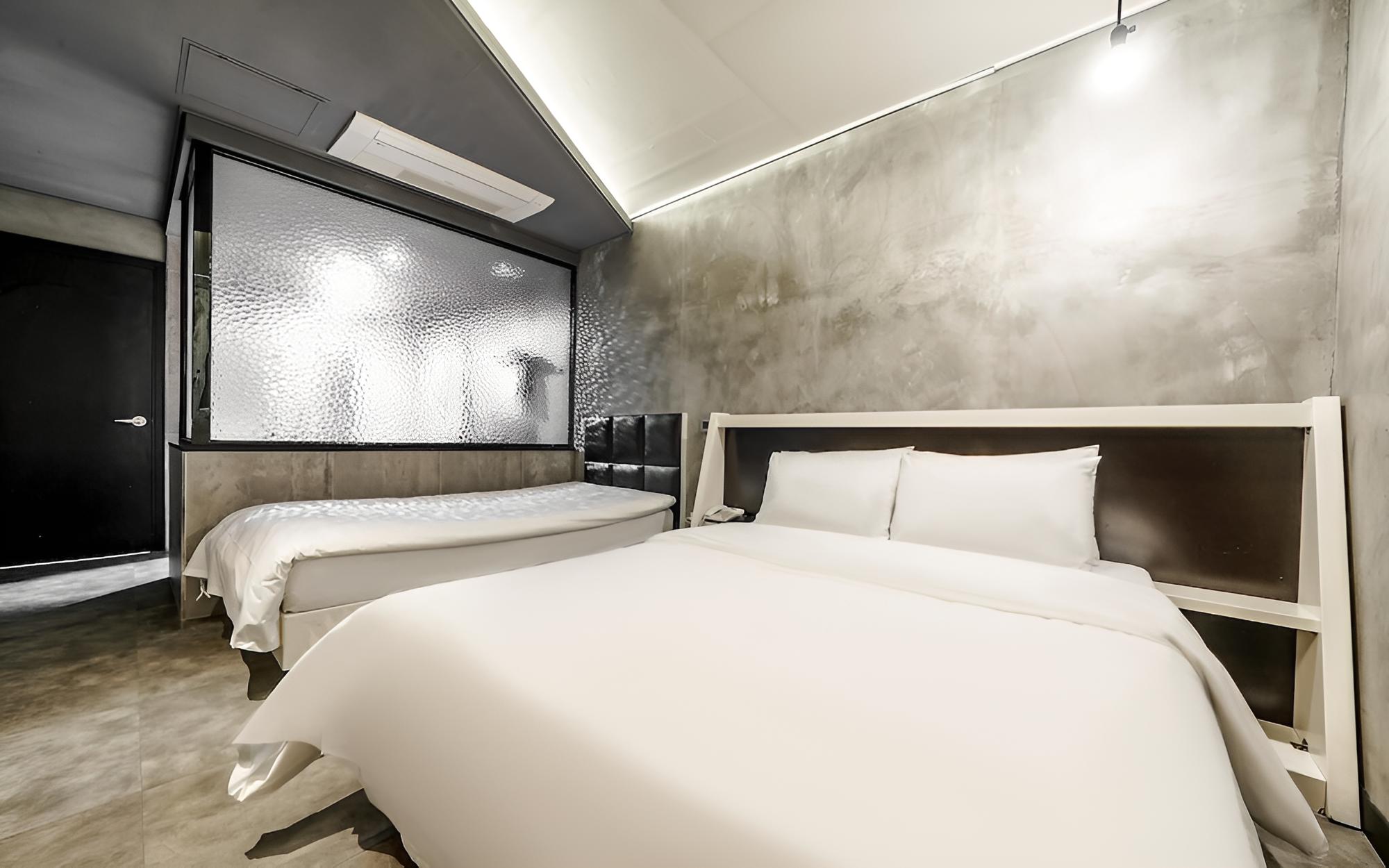 Room (Business Twin Room (OTT)) - Photo 2