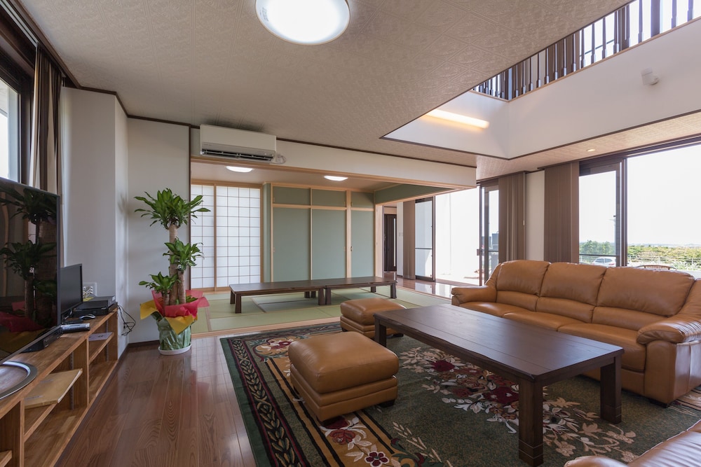 Private Vacation Home - Photo 21