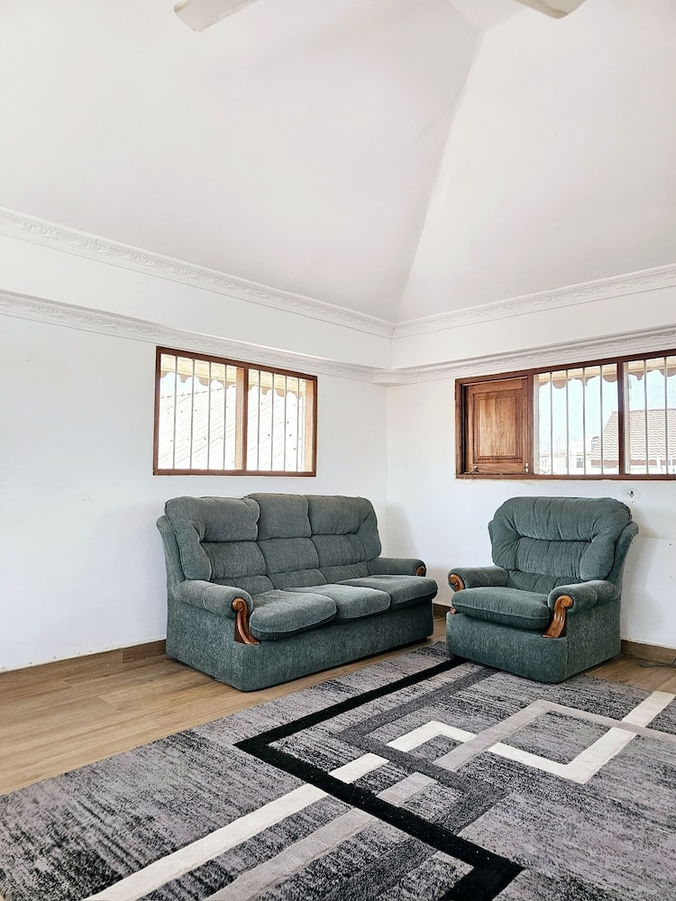 Deluxe Room with Private Bathroom