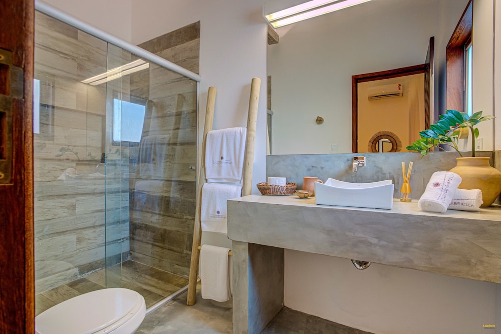 Standard Room, Pool View photo 3